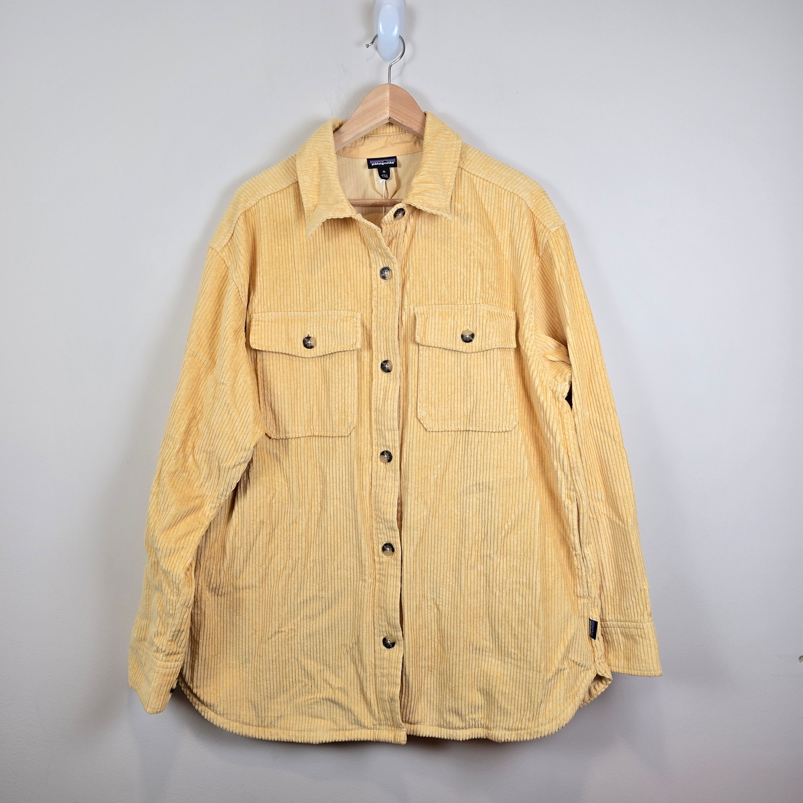 Patagonia Womens Size Xl Corduroy Overshirt Jacket Shacket Beeswax Tan 20355